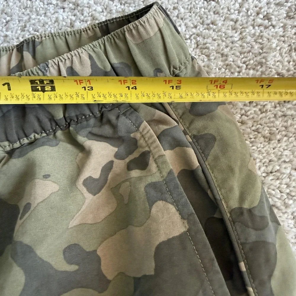 The North Face Jogger Pants Mens Large Green Camo Woven Elastic Waist Pockets